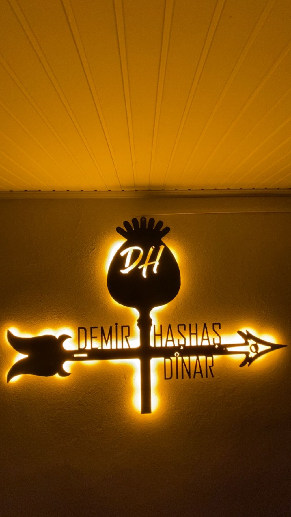 Demir Haşhaş 