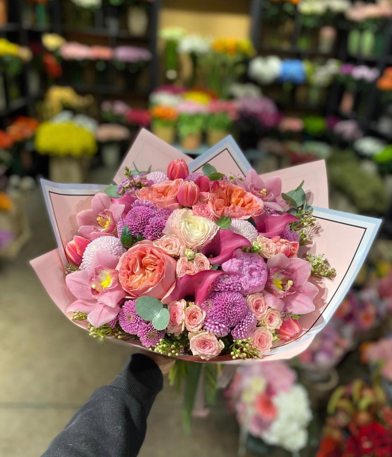 LAVINIA FLOWERS