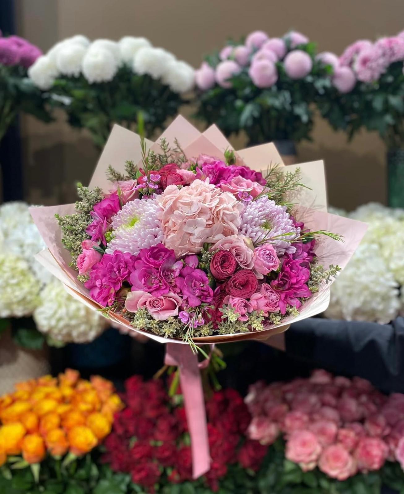 LAVINIA FLOWERS