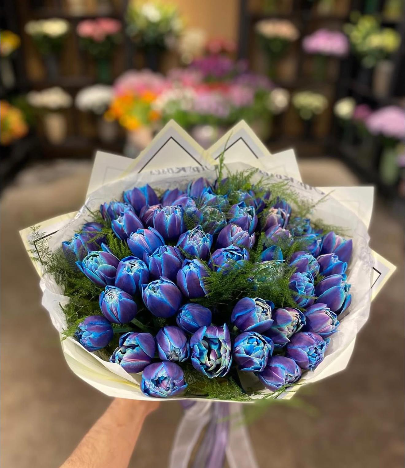 LAVINIA FLOWERS