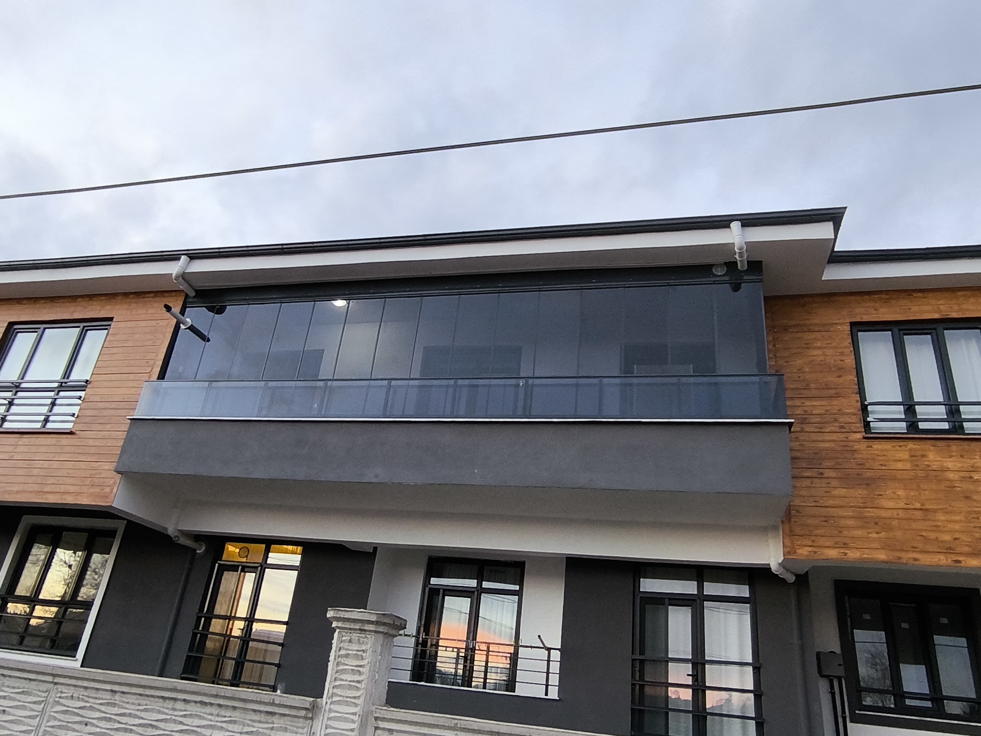 Cam Balkon Taşyurt 