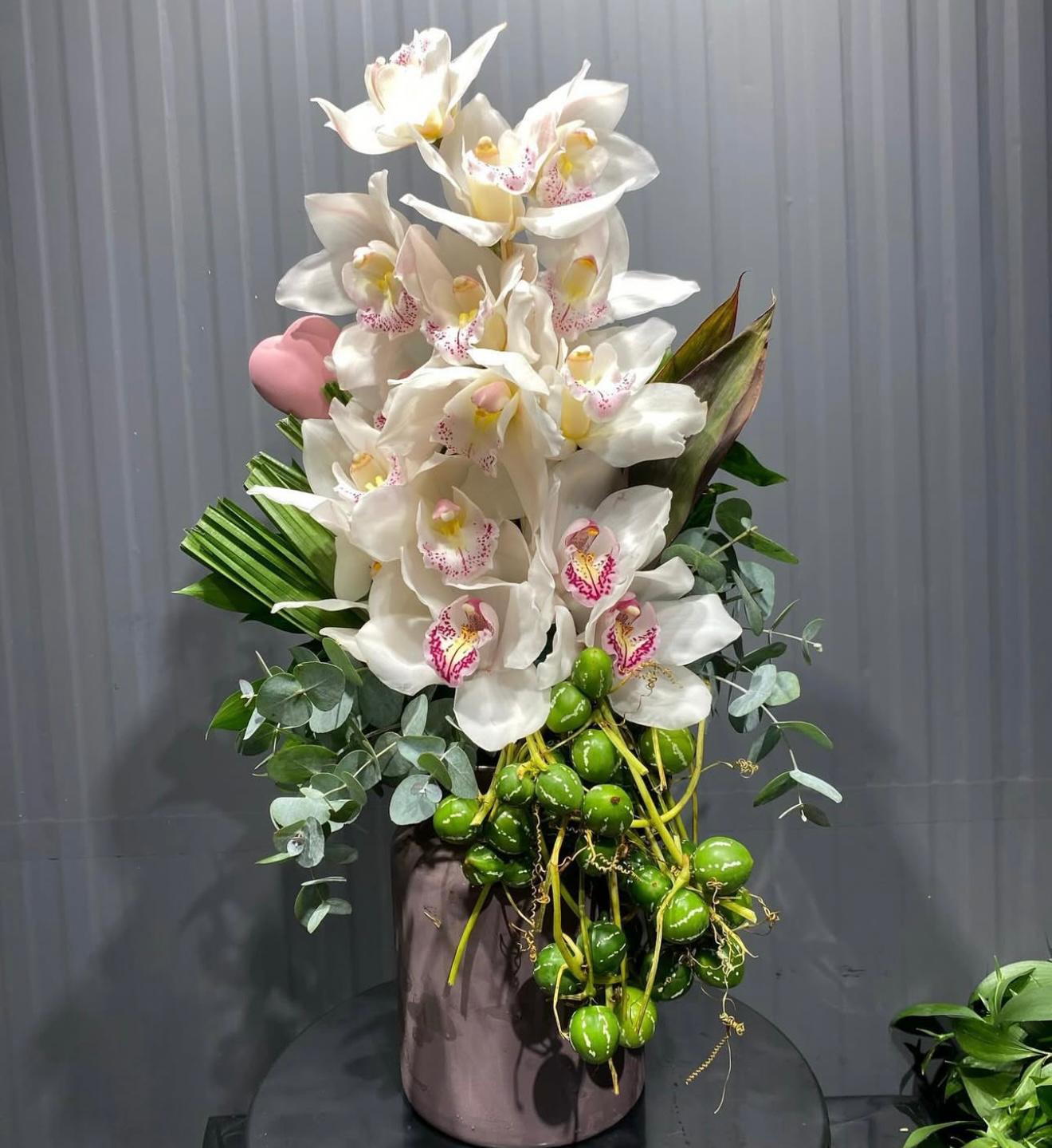 LAVINIA FLOWERS