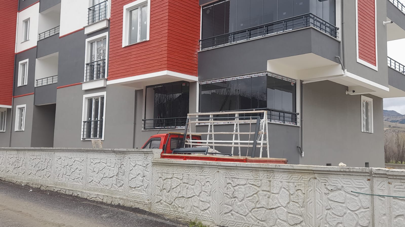 Uslu Kardeşler PVC ve Cam Balkon