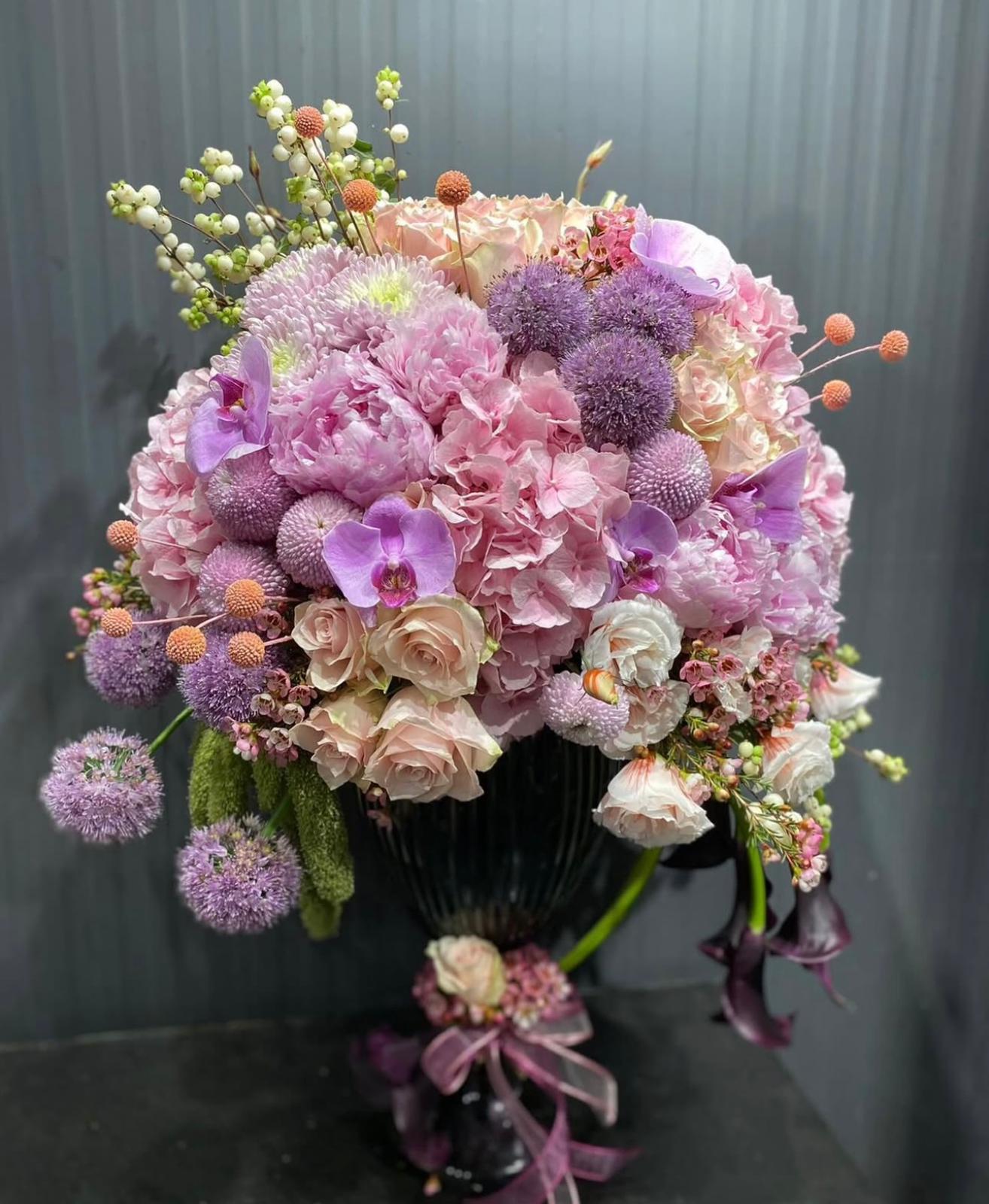 LAVINIA FLOWERS