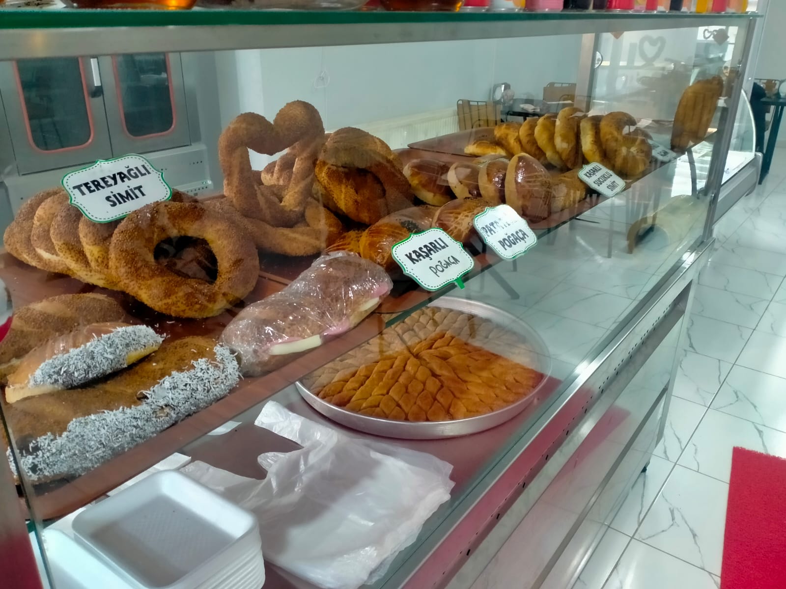 13 Ahlat Börek Salonu