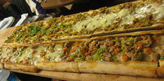 Çamlıca Etli Ekmek Izgara Salonu