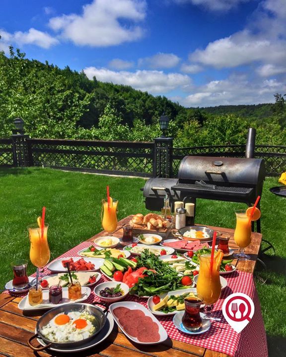 Azeldo Kalabalık Sofraları