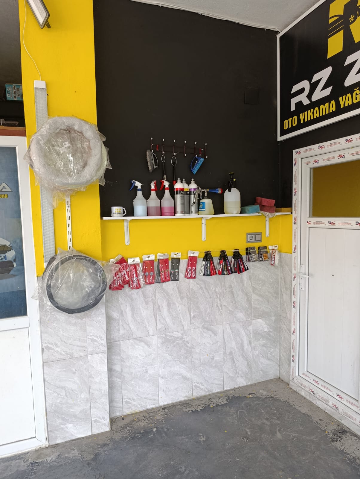 RZ Zehra Oto Yıkama Yağlama Oto Aksesuar