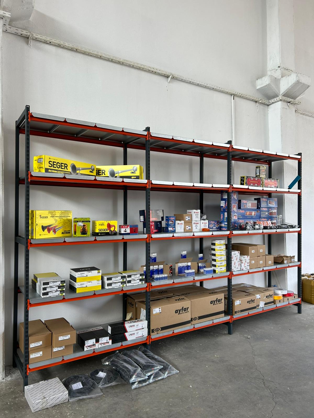 Depar Man Mercedes Dorse Yedek Parçaları ve Elektrik Malzemeleri