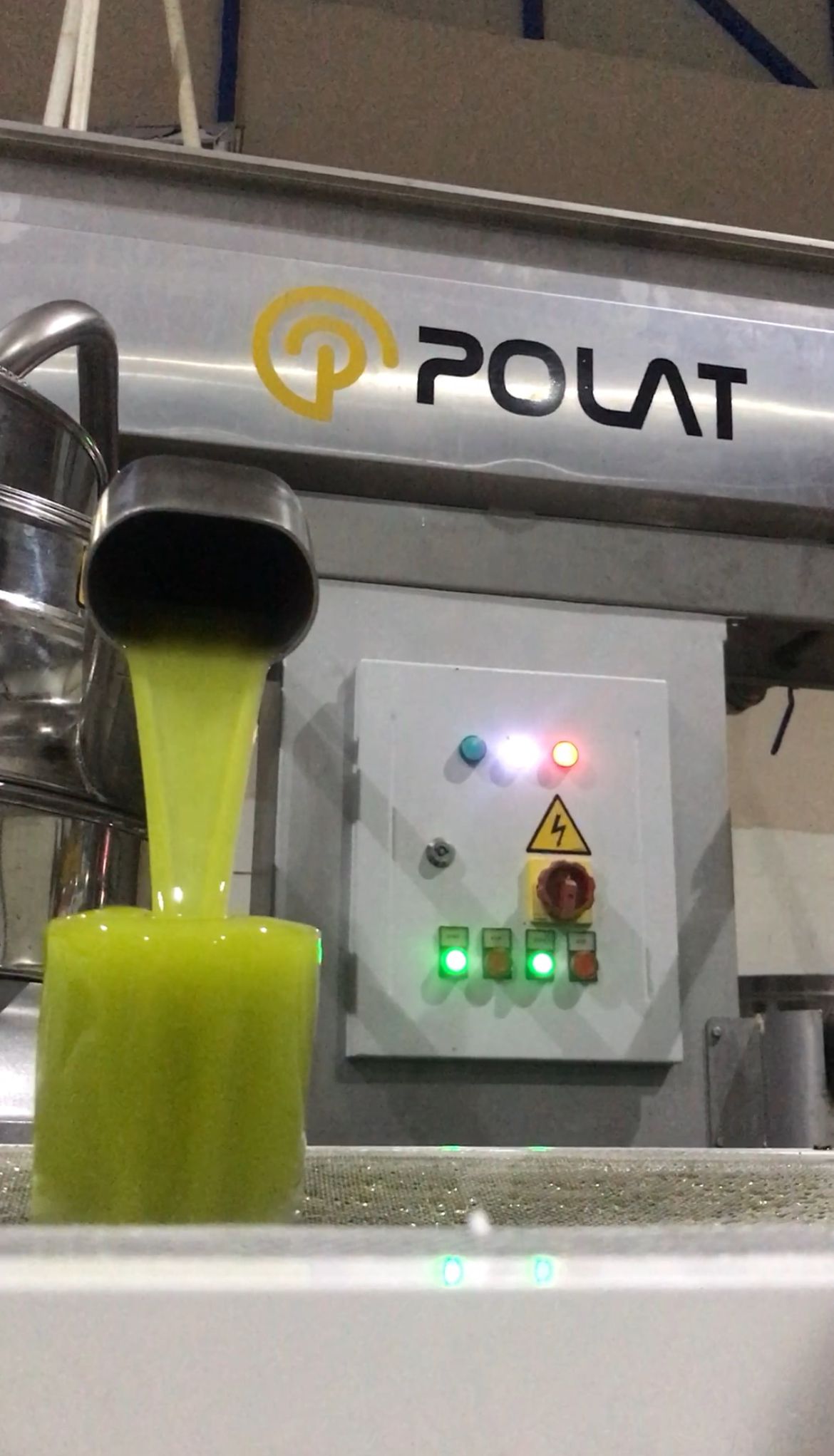 Dalından Sofranıza Esençay Natural Sızma Zeytinyağı