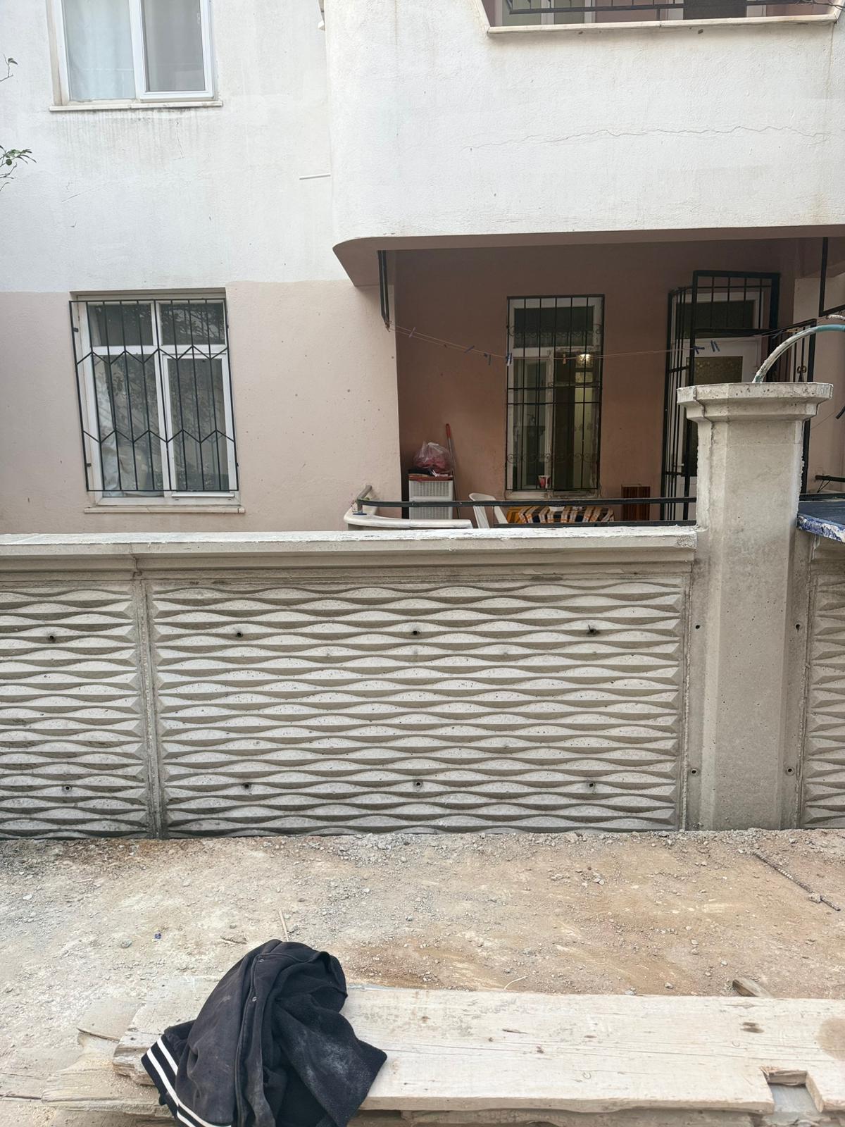 RT Hamitoğulları Bahçe Duvarı