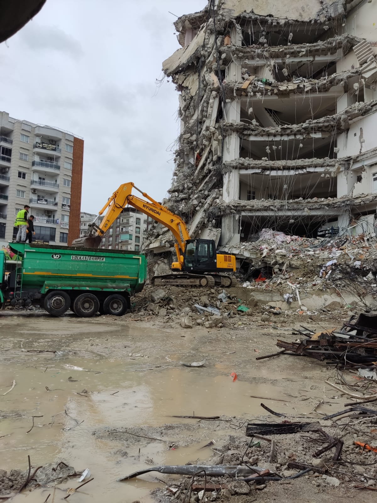 Öz Torun Hafriyat Vinç