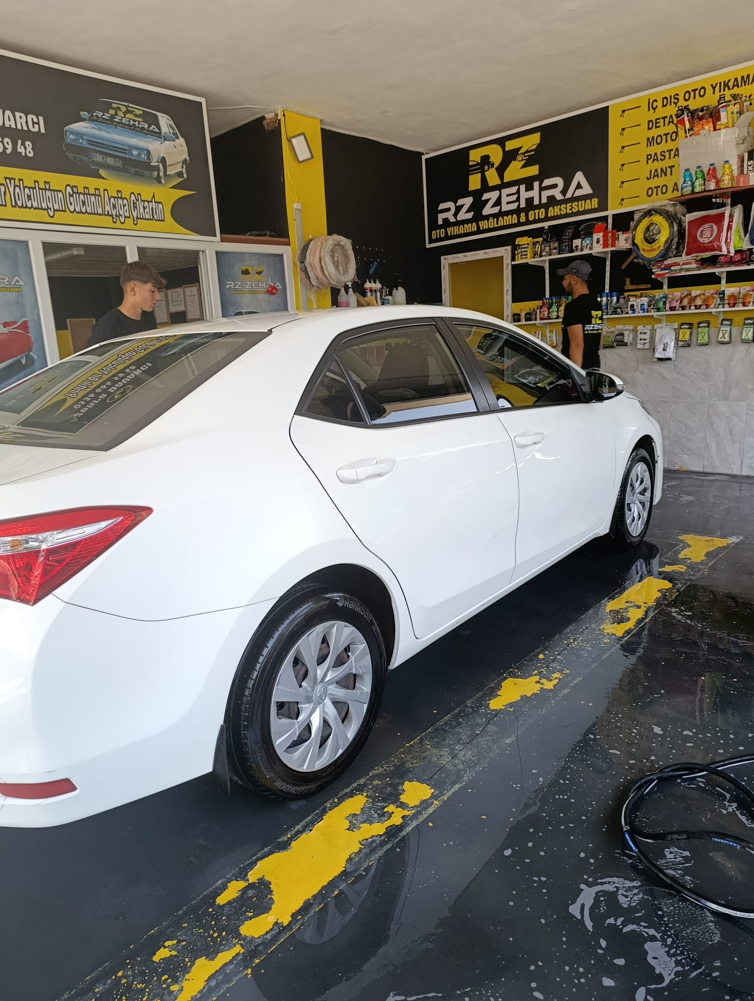 RZ Zehra Oto Yıkama Yağlama Oto Aksesuar