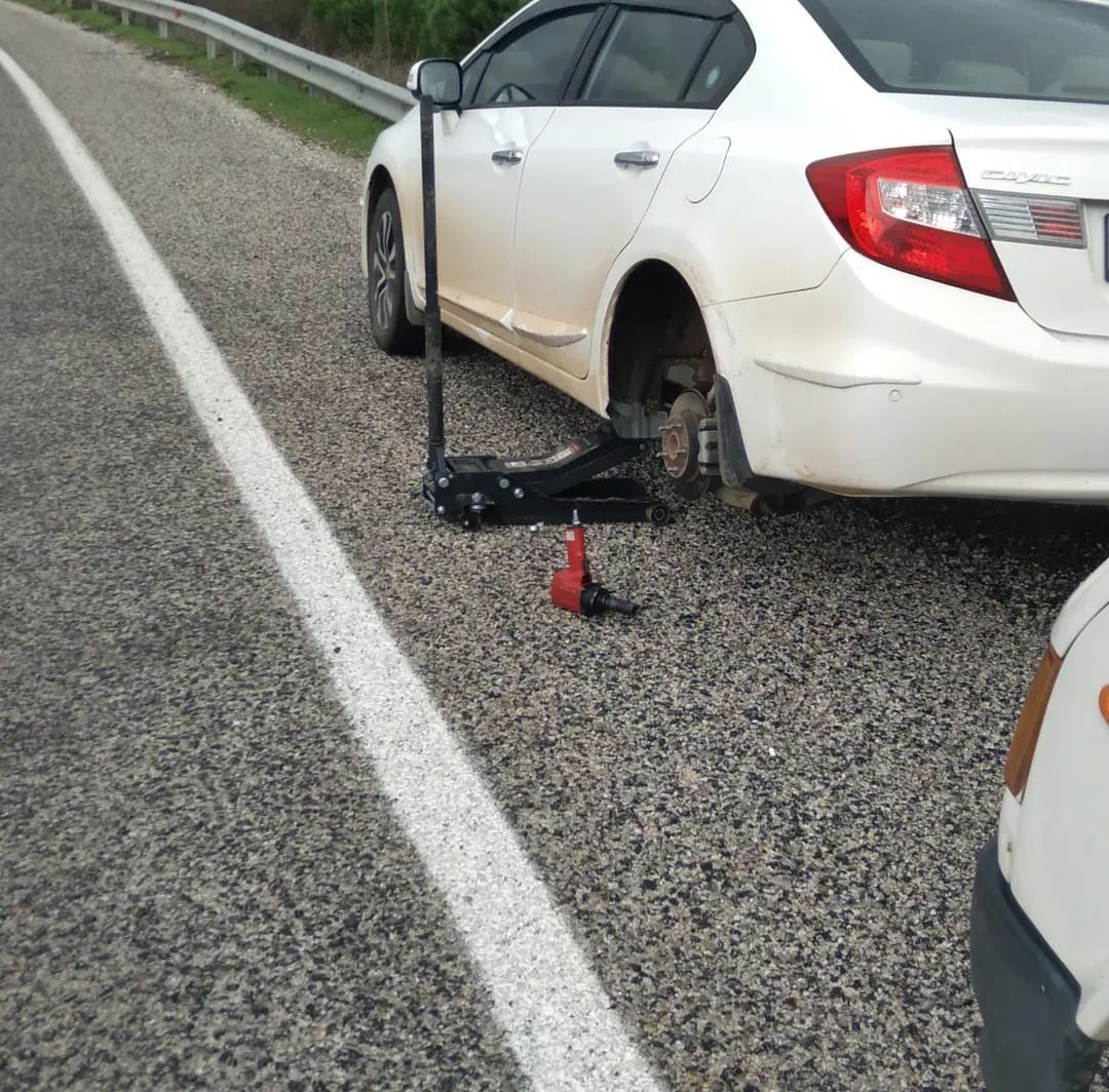 Kardeşler Oto Lastik ve Aksesuar 