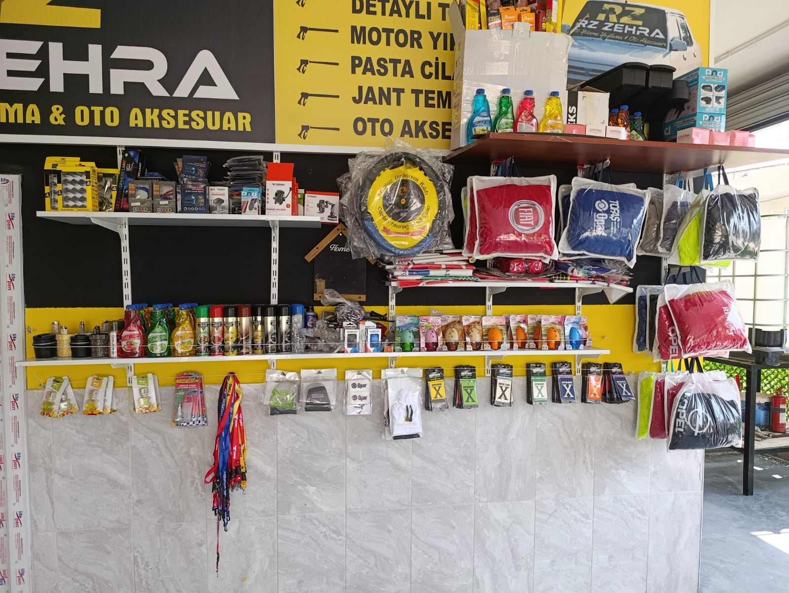 RZ Zehra Oto Yıkama Yağlama Oto Aksesuar