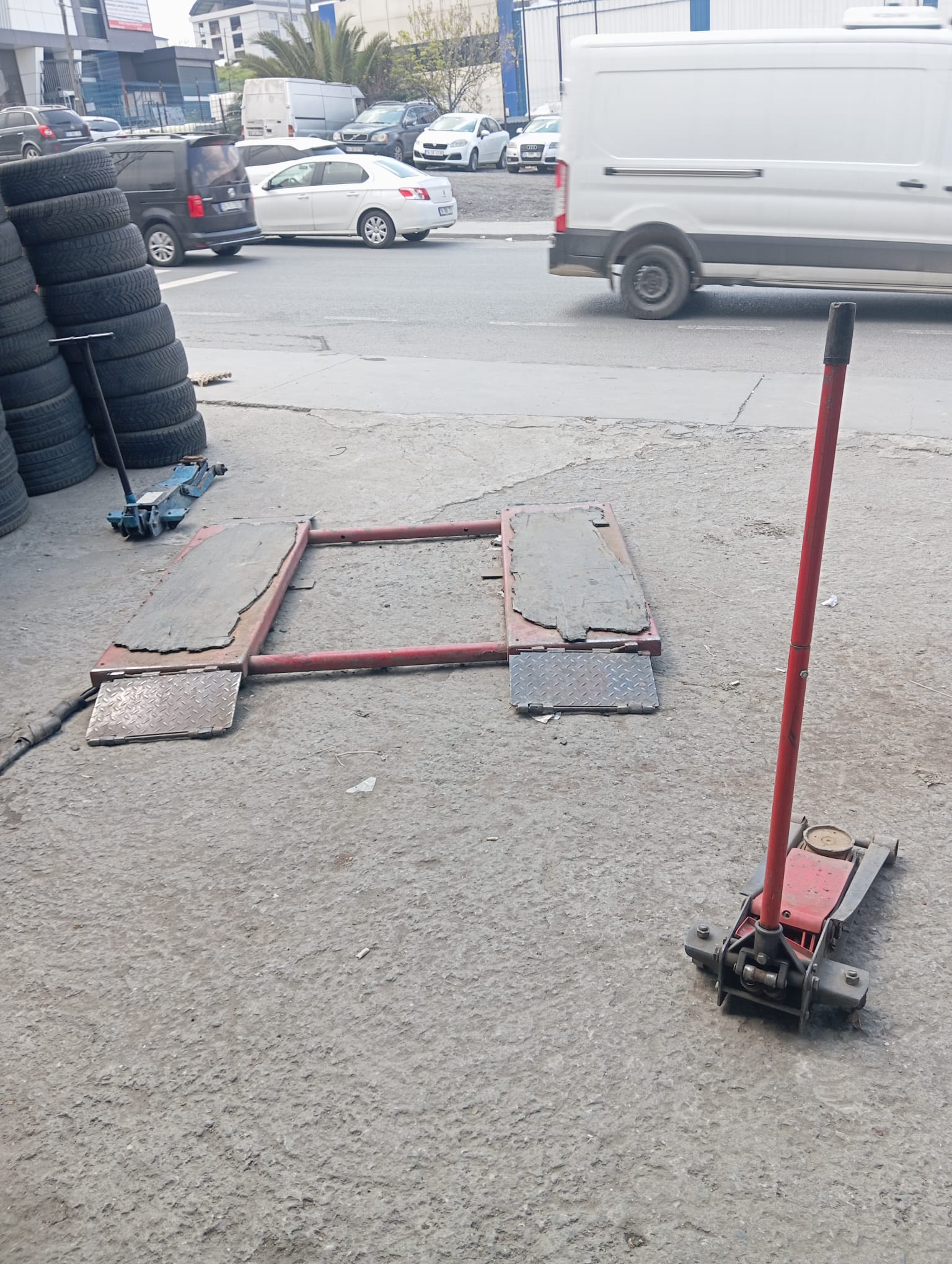 Çelik Oto Lastik Tamir