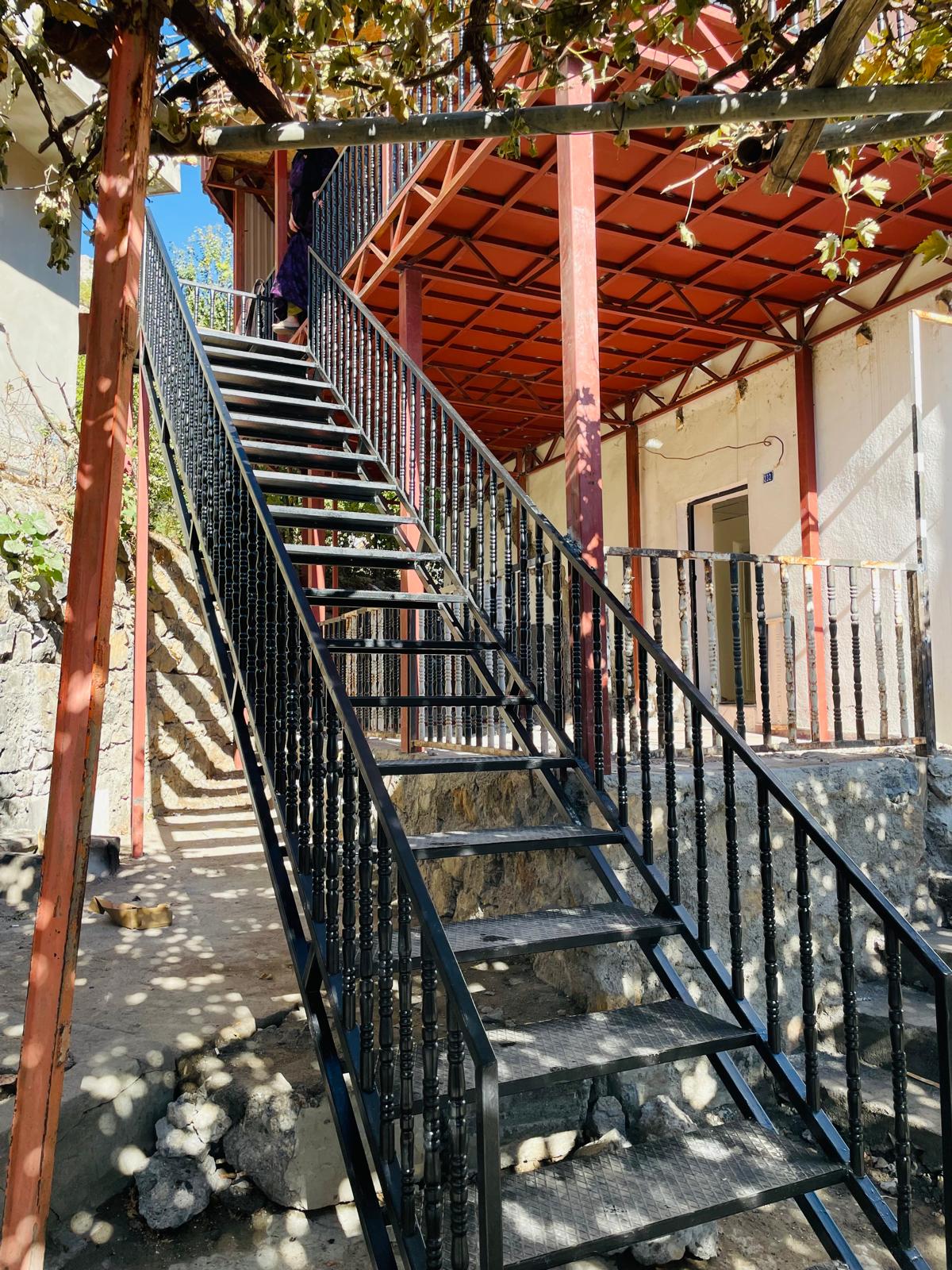 ÖMÜR İNŞAAT Ltd. Şti - ÖMÜR DEMİR DOĞRAMA