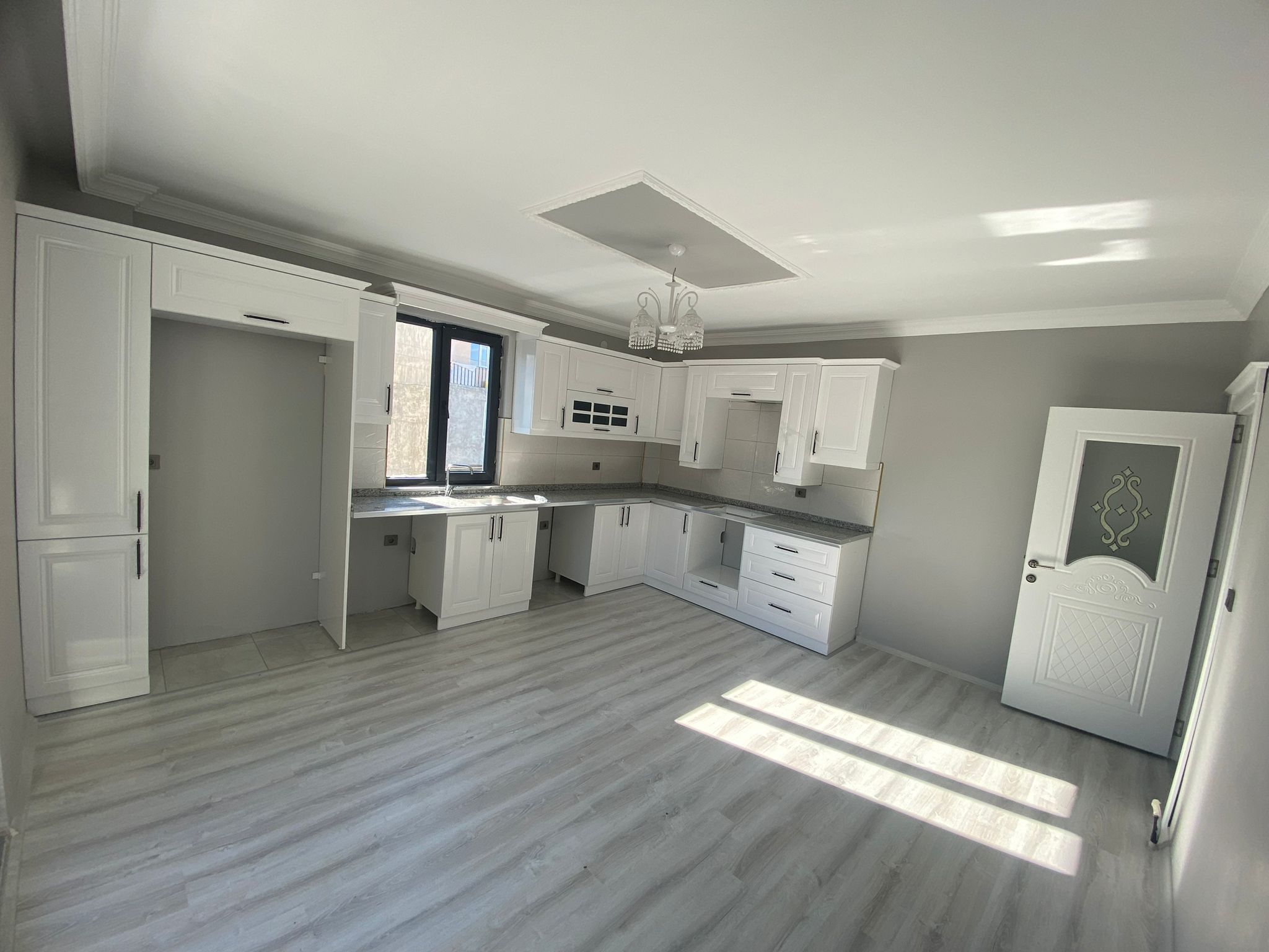 Gökmen Mobilya PVC Kapı