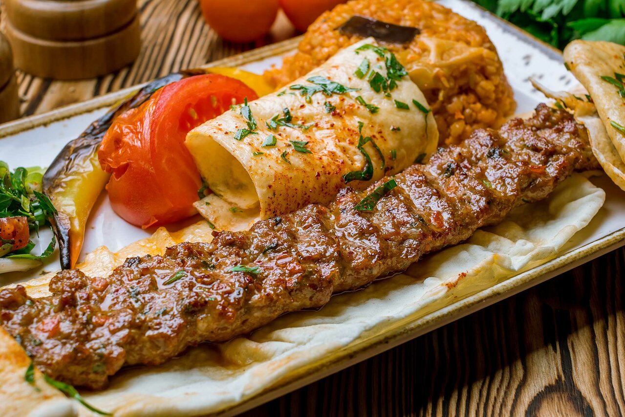 Feslioğlu Kebap Döner Salonu