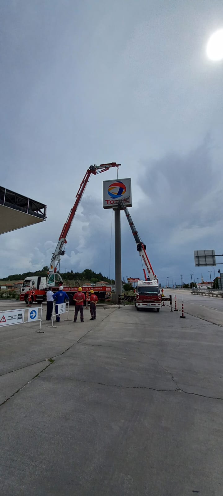 Özek Kardeşler Vinç 