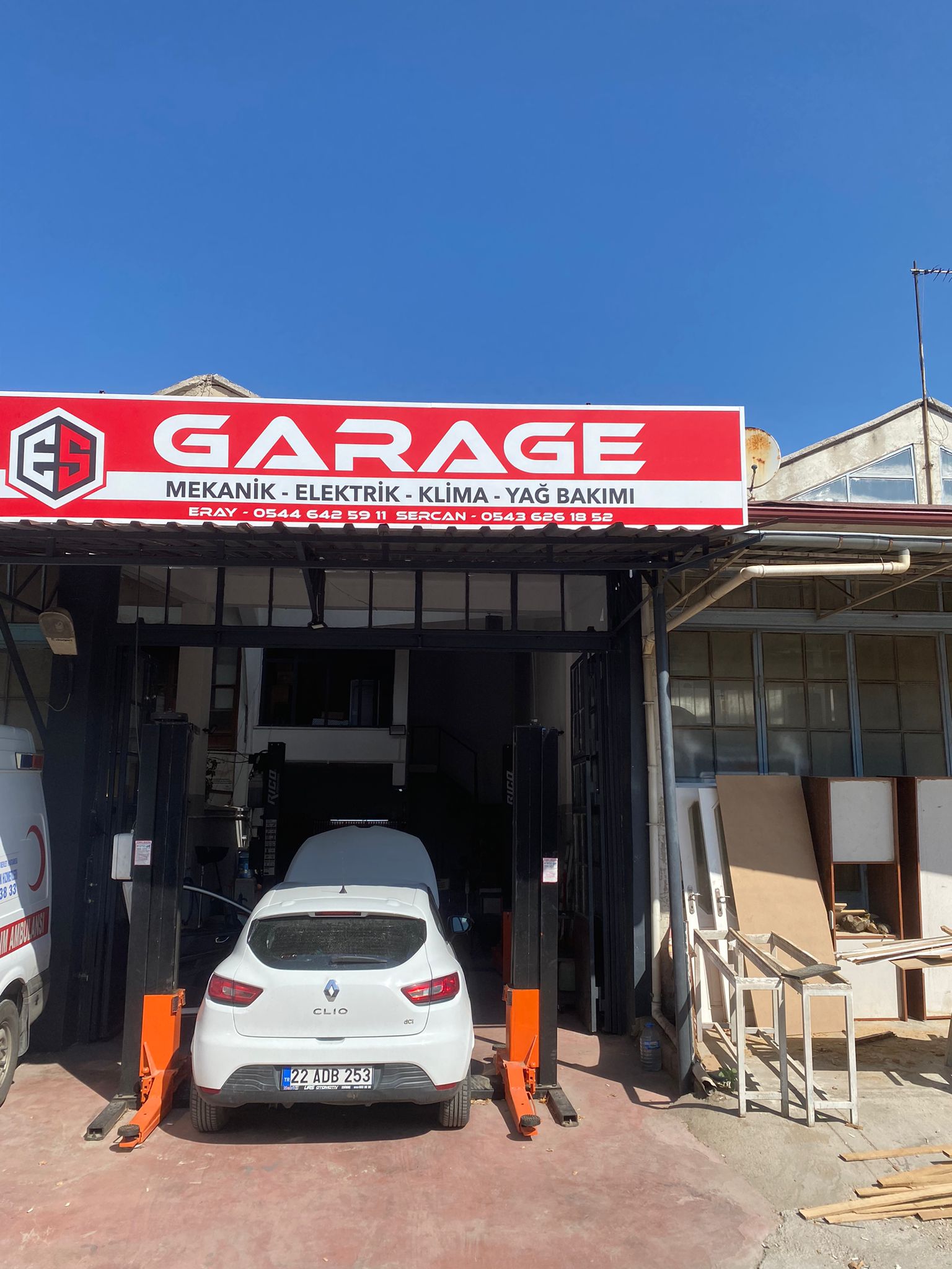 ES Garage