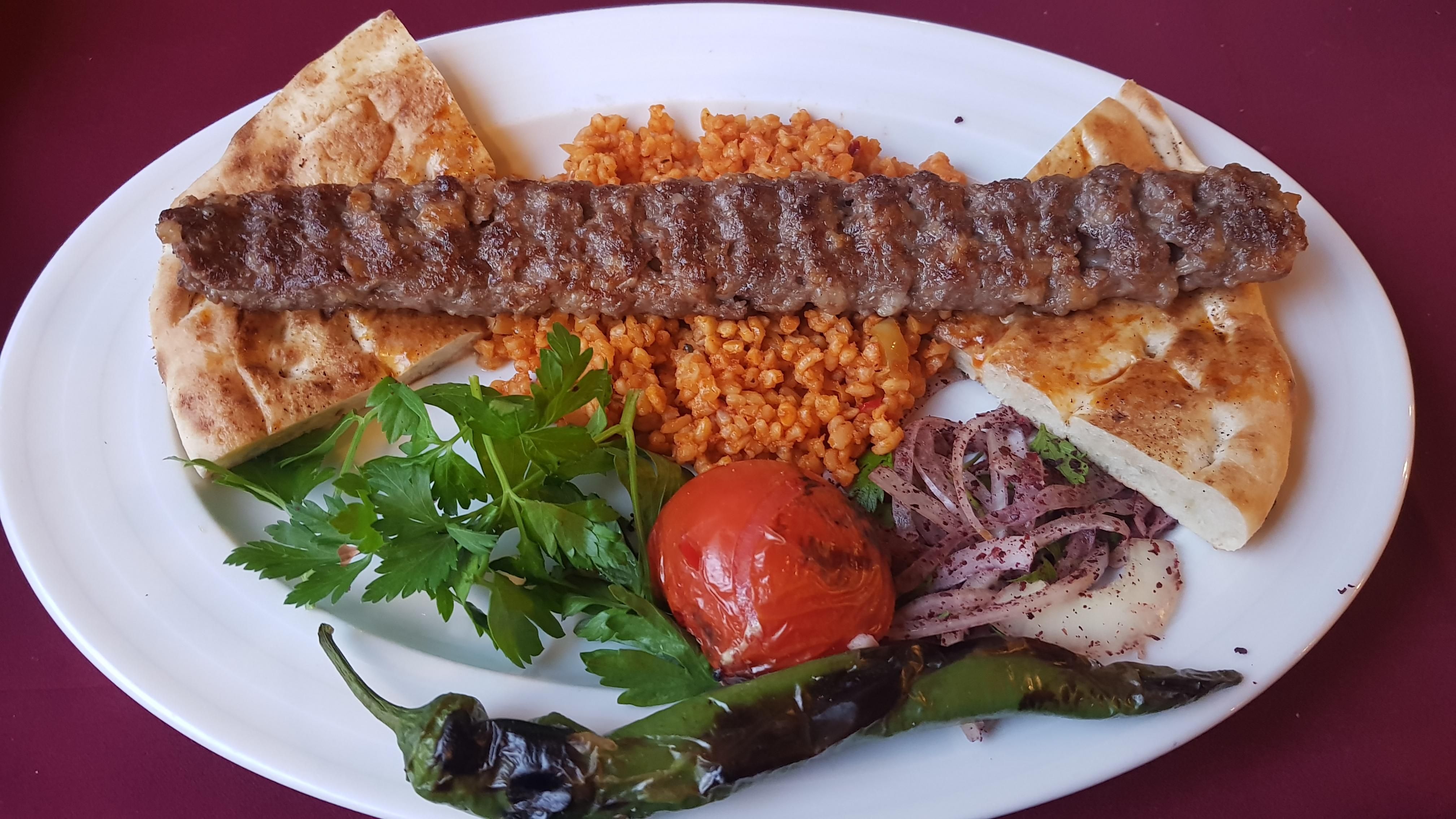 Feslioğlu Kebap Döner Salonu
