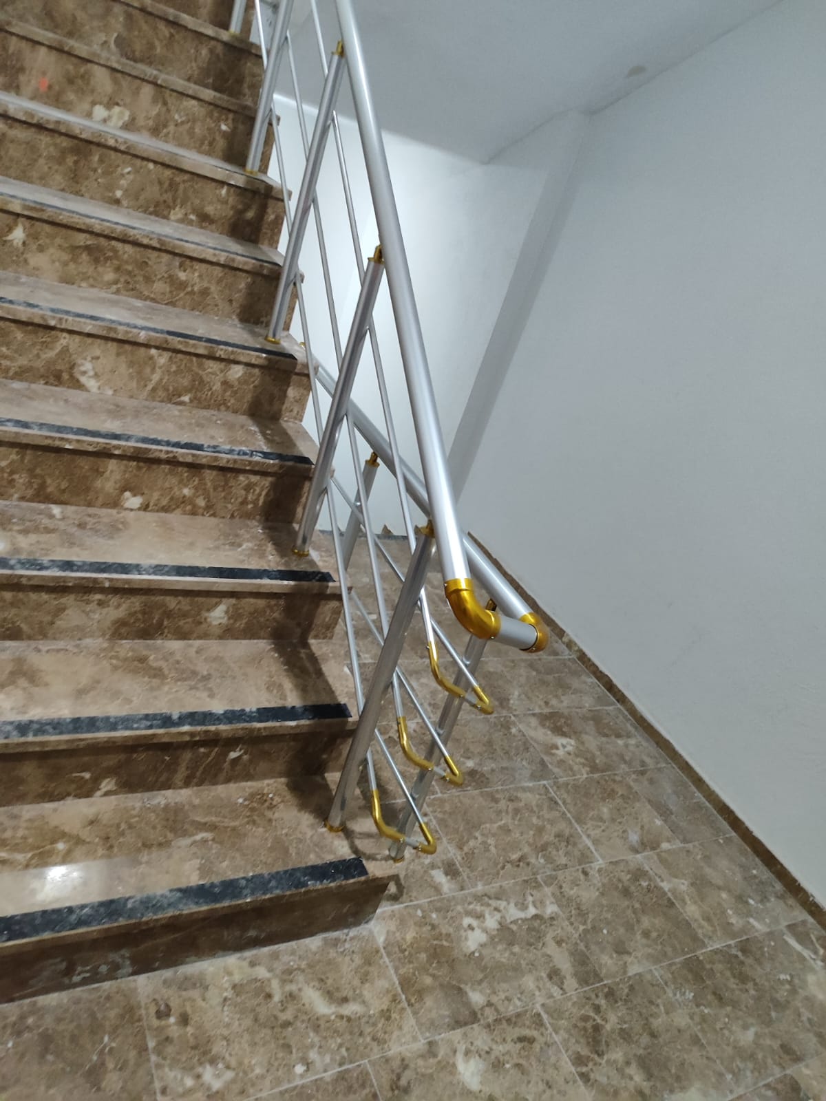 C. S Alüminyum Doğrama