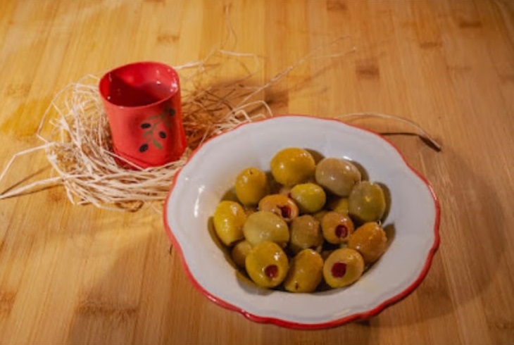 Dilek Meze ve Şarküteri 