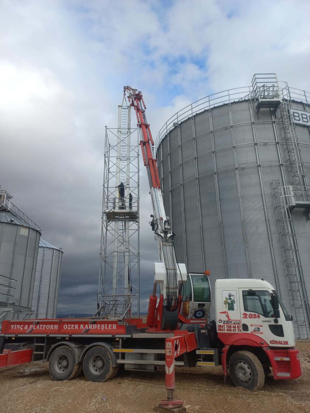 Özek Kardeşler Vinç 