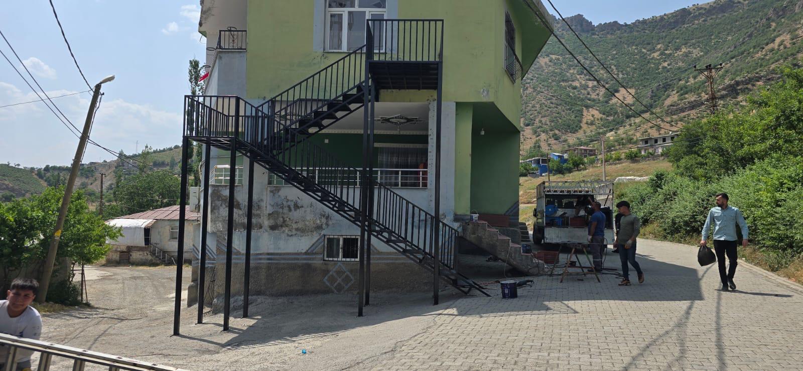 ÖMÜR İNŞAAT Ltd. Şti - ÖMÜR DEMİR DOĞRAMA