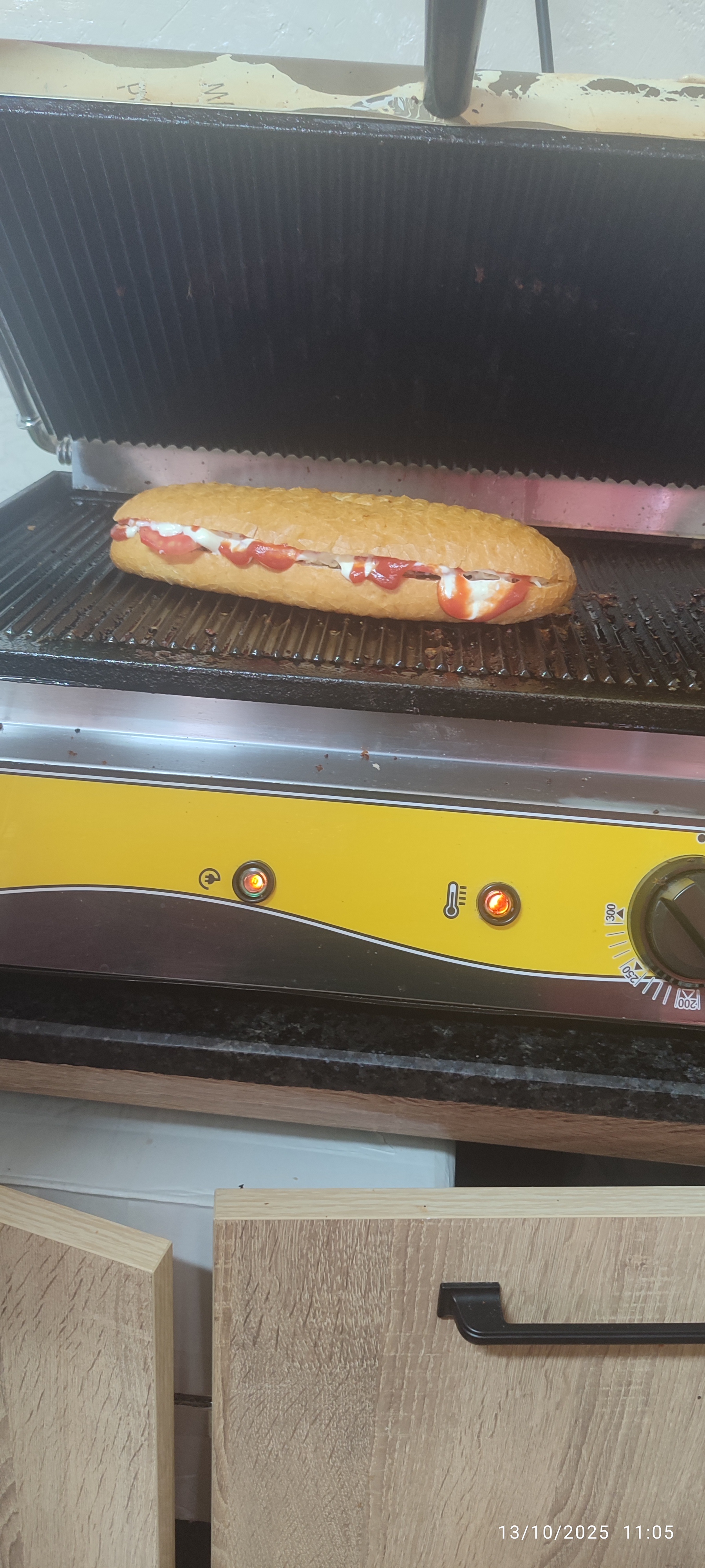 Tarihi Büyüksaat Tostçusu 