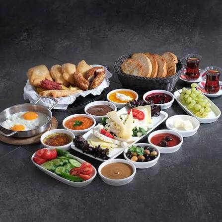 Mavi Göl Kahvaltı Salonu