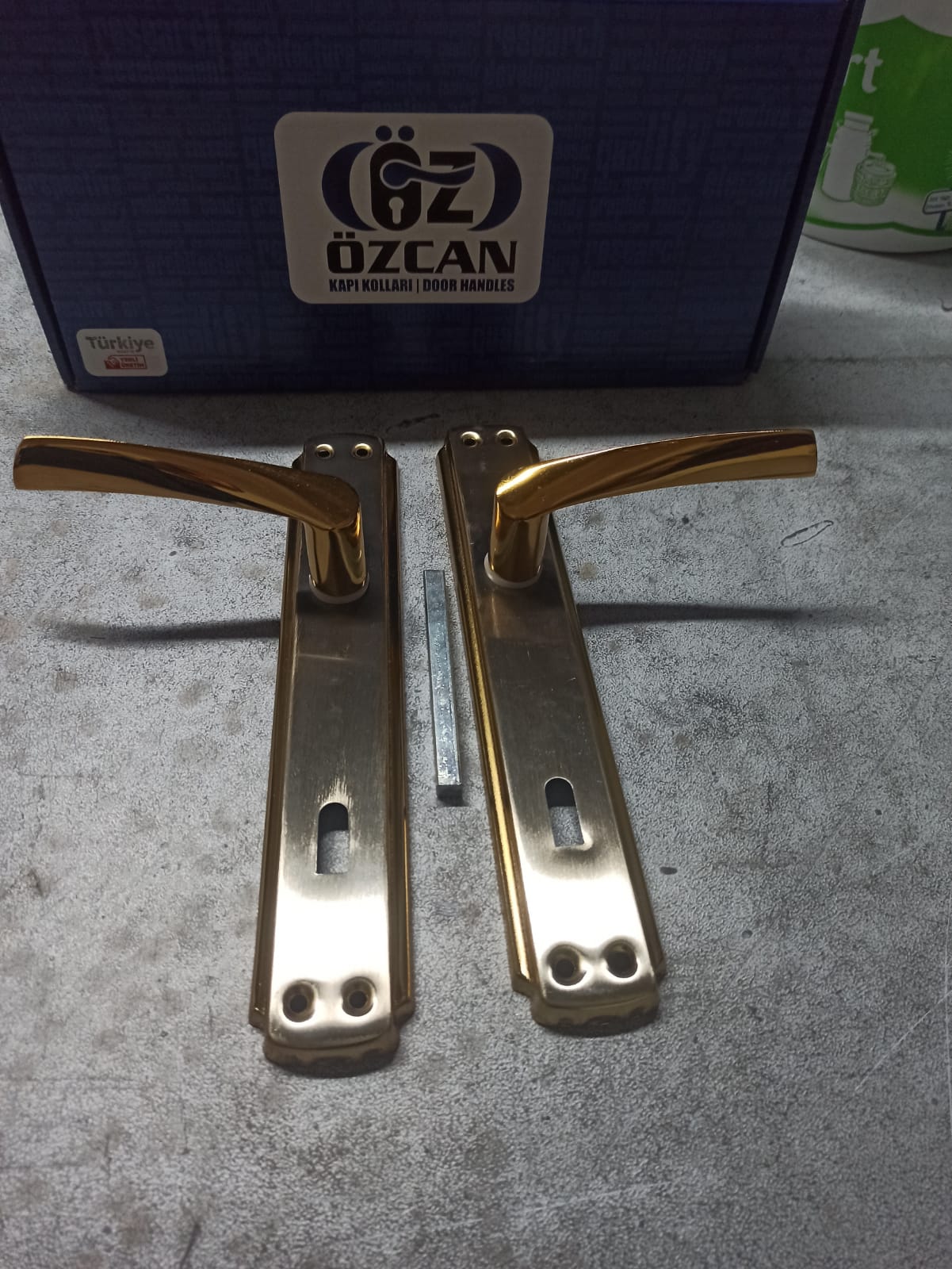 Özcan Kapı Kolları ve Mobilya Aksesuarları