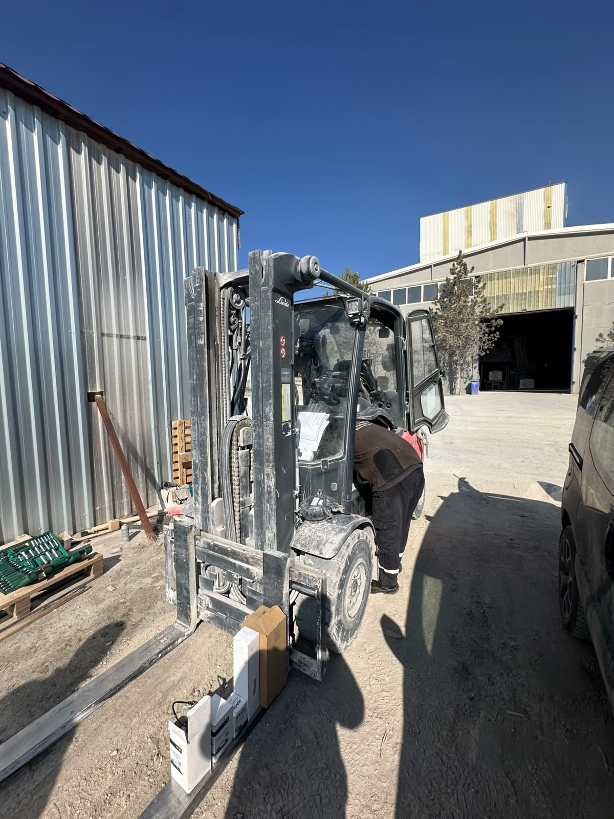 Densa Forklift