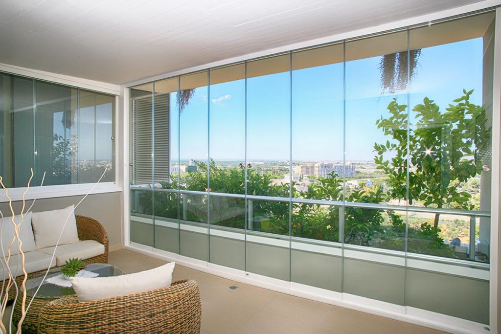 Marka Cam Balkon