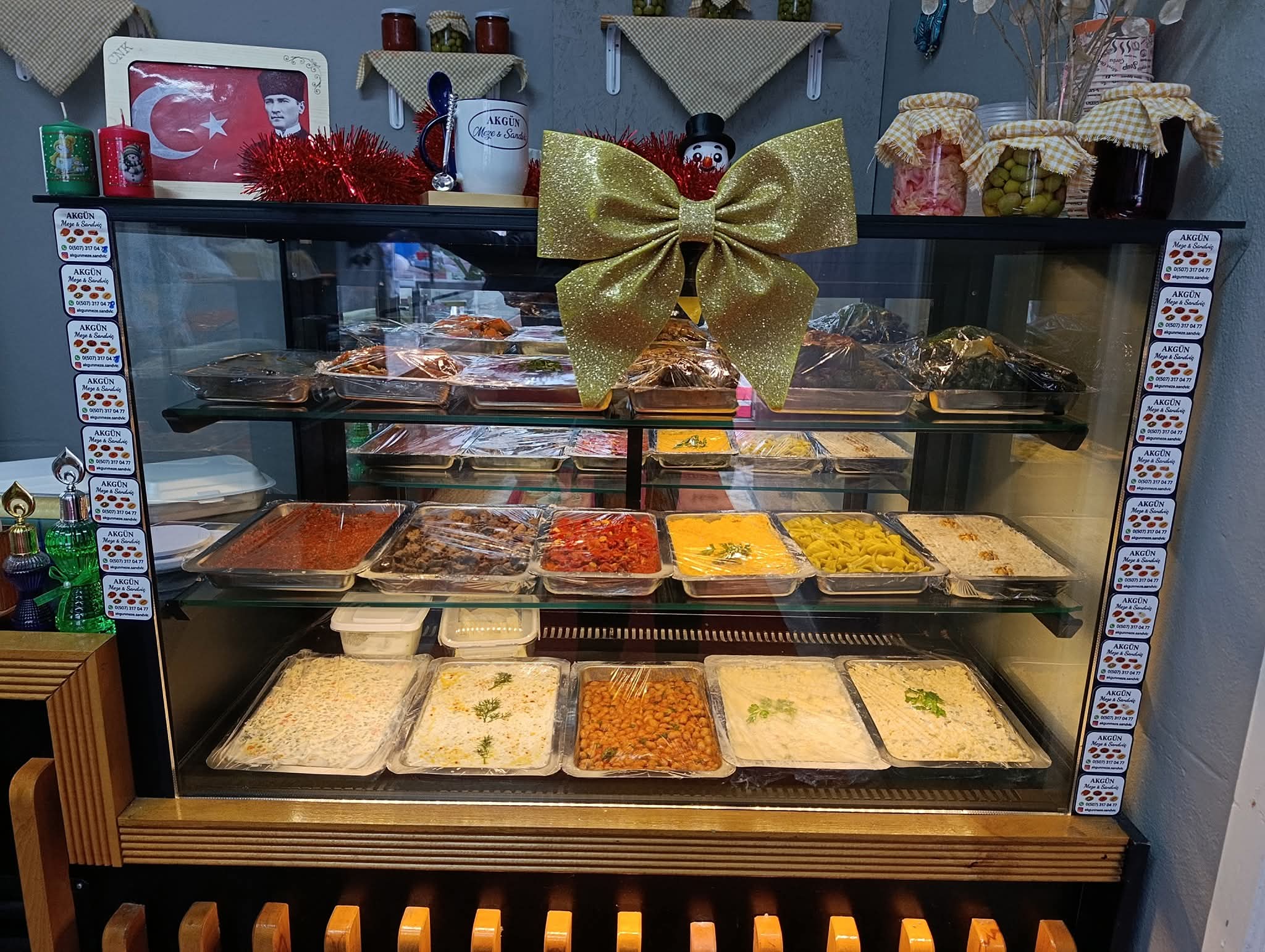 Akgün Meze & Sandviç