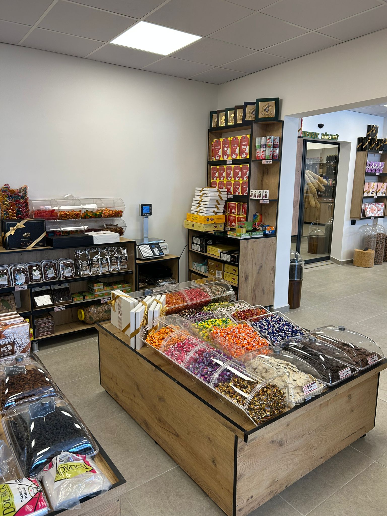 Parıltı Baharat Kuruyemiş 