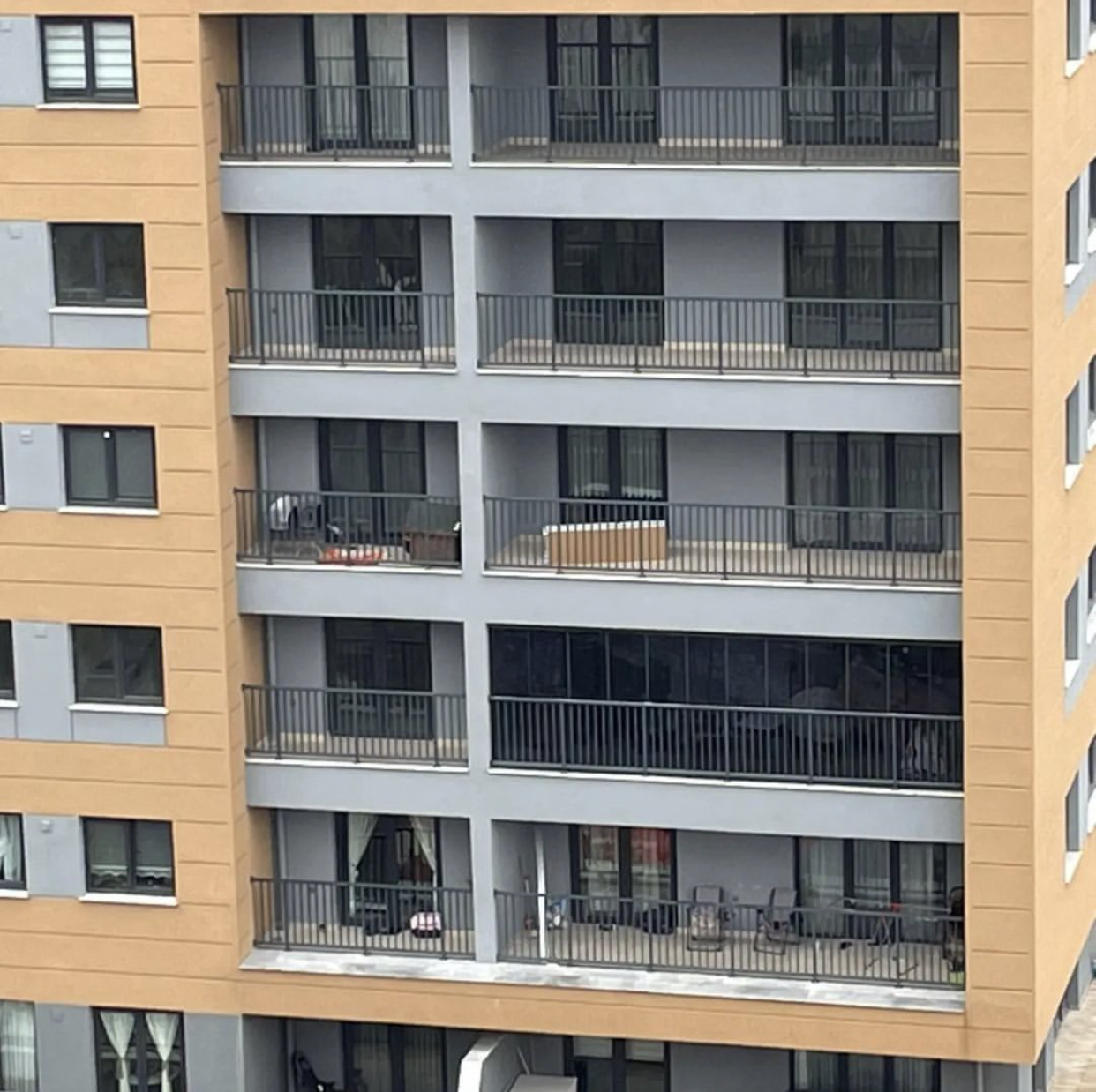 Kılavuz 2 Cam Balkon